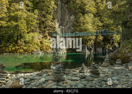 Berühmte turist Anziehung - Blue Pools, Haast Pass, Neuseeland, Südinsel Stockfoto