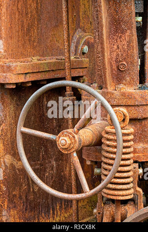 Verrostete antike Ausrüstung, Columbia River Maritime Museum, Astoria, Oregon Stockfoto