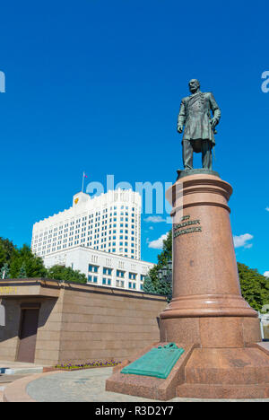 Pjotr Stolypin memorial Statue, vor dem Weißen Haus, das Government House, Moskau, Russland Stockfoto