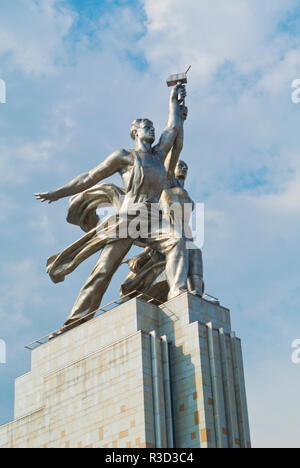 Arbeitnehmer und Kolchose Frau, Alexeyevsky District, Moskau, Russland Stockfoto