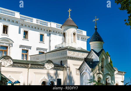 Heilig-kreuz-Kirche an den Liwadia-palast in Jalta, Krim Stockfoto