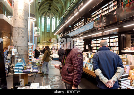 Die ehemalige Dominikanerkirche umgewandelt in Selexyz Buchhandlung in Maastricht, Niederlande, Holland, Europa Stockfoto