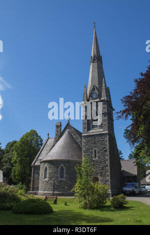 Braemar Kirche, Aberdeenshire, Schottland, UK, auf einem sonnigen Sommertag Stockfoto