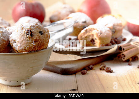 Panettone und Pandoro traditionelle italienische Weihnachtskuchen Stockfoto