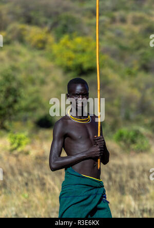 Suri Stamm Krieger während eines donga Stockkampf Ritual, Omo Valley, Kibish, Äthiopien Stockfoto