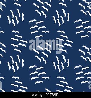 Herde von weissen Vogel Silhouetten auf blauem Hintergrund. Die nahtlose Vektor Muster Stock Vektor