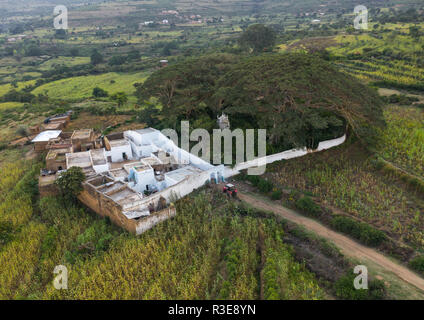 Luftaufnahme der muslimischen heiligen Ort in der Landschaft, Harari Region, Harar, Äthiopien Stockfoto