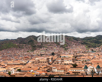 Blick auf die Stadt Cusco von der San Blas Nachbarschaft Stockfoto