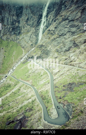 Trollstigen, Troll's Fußweg, serpentine Mountain Road in Norwegen Stockfoto