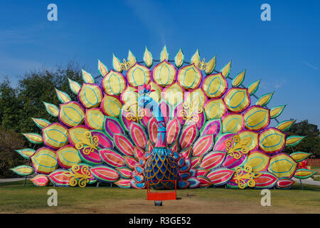 Los Angeles, Nov. 17: Morgen Blick auf die bunten Laternen von Moonlight Wald Festival am 17.November, 2018 in Los Angeles Stockfoto