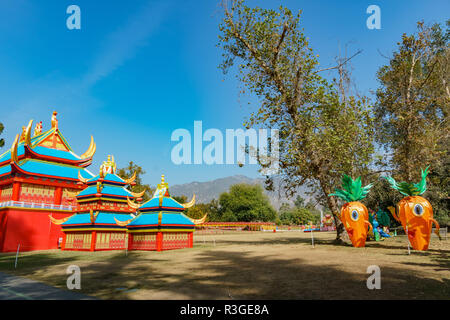 Los Angeles, Nov. 17: Morgen Blick auf die bunten Laternen von Moonlight Wald Festival am 17.November, 2018 in Los Angeles Stockfoto