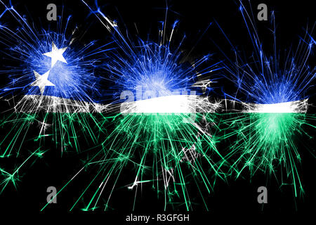 Hampton Roads, Virginia Feuerwerk Sekt Flagge. Neues Jahr, Weihnachten und Nationalen Tag Konzept. Vereinigte Staaten von Amerika Stockfoto