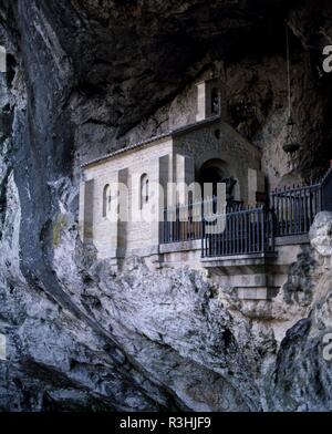 ERMITA DE COVADONGA - (GRUTA - SANTUARIO). Lage: SANTA CUEVA. COVADONGA. Asturien. Spanien. Stockfoto