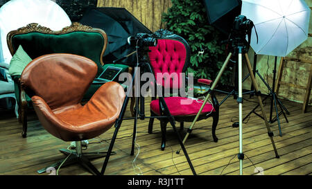Backstage. Dreharbeiten eines Films oder Videos in einem Studio Stockfoto