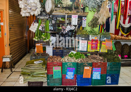 Die Vielfalt der Produkte in Costa Rica den Central Market gefunden Stockfoto