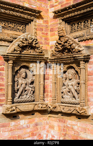 Mul Chowk Innenhof, Wand geschnitzte Statuen, Hanuman Dhoka Palast, Patan Durbar Square, Unesco Weltkulturerbe Stockfoto