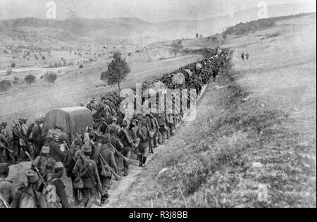 Serbische Truppen in der Nähe von Pristina, 1915, Kosovo zurückziehen Stockfoto