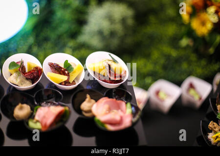 Details mit feinen Speisen Vorspeisen mit traditionelle rumänische Küche Zutaten Stockfoto