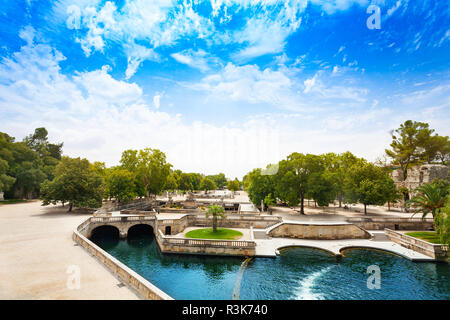 Les Jardins De La Fontaine von Nîmes Frankreich Stockfoto