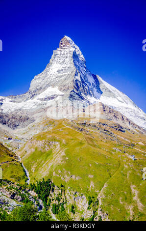 Zermatt, Schweiz. Osten und Norden Gesichter der Matterhorn im Sommer in der Schweiz Walliser Alpen. Stockfoto