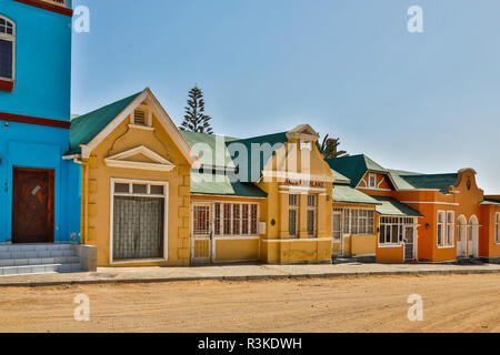 Afrika, Namibia, Straße in Lüderitz Stockfoto