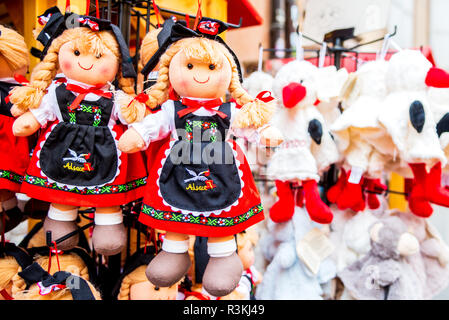 Straßburg, Frankreich - Dezember 2017: Marche de Noel Dekorationen, Weihnachtsmarkt in Straßburg im Elsass. Stockfoto