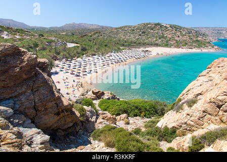 Hier ist das berühmter Palm Wald und Strand von Vai im Osten von Kreta, Griechenland Stockfoto