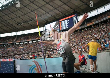 Berlin, Deutschland. 08 Aug, 2018. Arthur ABELE, Deutschland, erwärmt, Aktion decathlon Javelin, 08.08.2018 Europäische Leichtathletik WM in Berlin 2018/Deutschland vom 06.08. - 12.08.2018. | Verwendung der weltweiten Kredit: dpa/Alamy leben Nachrichten Stockfoto