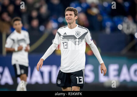 Gelsenkirchen, Deutschland. 19 Nov, 2018. 19. November 2018: Gelsenkirchen, Veltins Arena: Fußball UEFA Nationen Liga 6. Spieltag: Deutschland - Niederlande: Germanys Thomas Mueller. Quelle: Thomas Klausen | Verwendung weltweit/dpa/Alamy leben Nachrichten Stockfoto