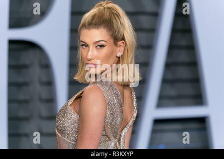 Hailey Baldwin besucht die Vanity Fair Oscar Party im Wallis Annenberg Center für Darstellende Künste in Beverly Hills, Los Angeles, USA, am 04. März 2018. | Verwendung weltweit Stockfoto