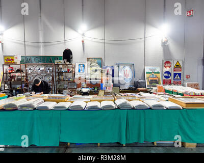 Mailand, Lombardei, Italien - 23 November, 2018 - Verkauf von Classic cars Erinnerungsstücke an autoclassica Milano Edition 2018 Fiera Milano Rho Credit: Armando Borges/Alamy leben Nachrichten Stockfoto