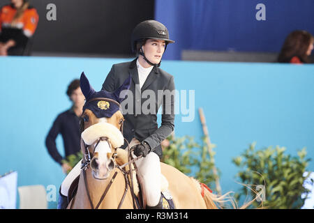 Madrid, Madrid, Spanien. 23 Nov, 2018. Jessica Springsteen konkurriert während der Woche in Madrid Madrid Pferd Pferd Woche 2018 IFEMA am 23. November 2018 in Madrid, Spanien Credit: Jack Abuin/ZUMA Draht/Alamy leben Nachrichten Stockfoto