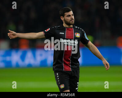 Leverkusen, 23. November 2018, Bundesliga, Bayer 04 Leverkusen vs VfB Stuttgart: Kevin Volland (B04) Gesten. Credit: Jürgen Schwarz/Alamy leben Nachrichten Stockfoto