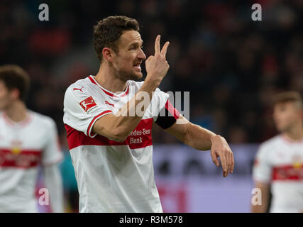 Leverkusen, 23. November 2018, Bundesliga, Bayer 04 Leverkusen vs VfB Stuttgart: Christian Gentner (VfB) Gesten. Credit: Jürgen Schwarz/Alamy leben Nachrichten Stockfoto