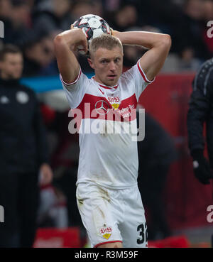 Leverkusen, 23. November 2018, Bundesliga, Bayer 04 Leverkusen vs VfB Stuttgart: Jakub Bednarczyk (B04) Credit: Jürgen Schwarz/Alamy leben Nachrichten Stockfoto