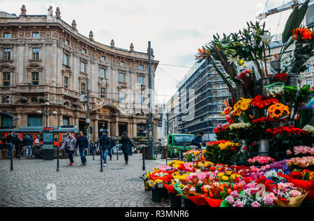 Mailand, Italien - 22.November 2018: Äußere des Der erste Starbucks concept store in Mailand, Italien bekannt als die Milano Rösterei Stockfoto