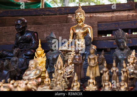 Ayutthaya, Thailand. Buddhistische Souvenirs zum Verkauf Stockfoto