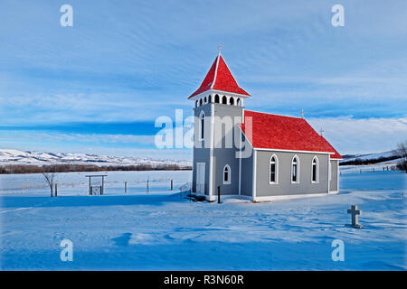 Kanada, Saskatchewan, Qu'appelle Tal. Historische St. Nikolaus anglikanische Kirche im Winter. Stockfoto