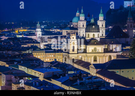 Österreich, Salzburg, erhöhten Blick auf die Stadt Stockfoto