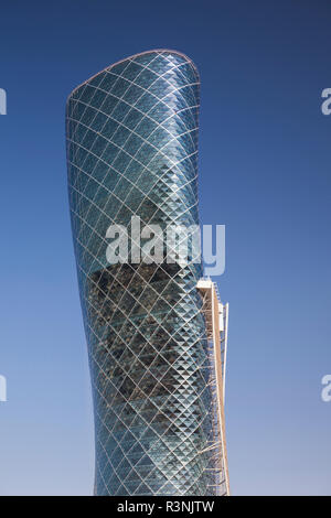 Vae, Abu Dhabi. Al Safarat Botschaftsviertel, Capital Gate Tower Stockfoto