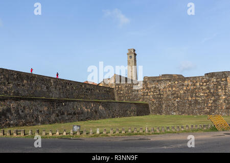 Clock Tower und die Stadtmauer an der Festung Galle, Sri Lanka Stockfoto