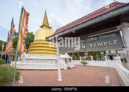 Goldener Tempel von Dambulla, Sri Lanka, Asien. Stockfoto