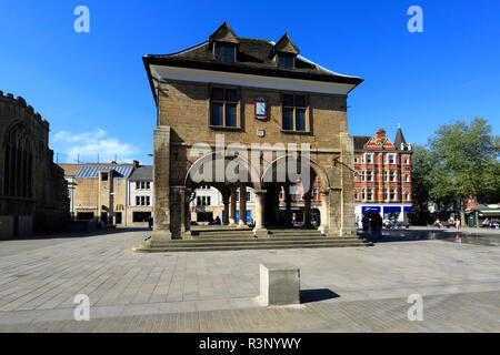 Die Guildhall in Cathedral Square, Peterborough, Cambridgeshire, England, Großbritannien Stockfoto