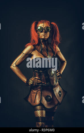 Frau steampunk Roboter, rote Haare Stockfoto