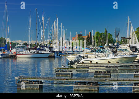 Kanada, Ontario, St. Catharines. Segelboote an der Marina in Port Dalhousie. Stockfoto