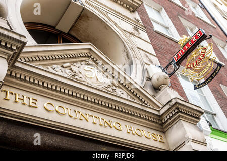 City of London, England, Finanzzentrum des Vereinigten Königreichs, Cornhill, Fenster, Blumentopf, Glasreflektion, The Counting House, Fuller's Ale Public House Pub res Stockfoto