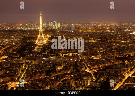 Abendlicht mit Paris von oben gesehen Stockfoto