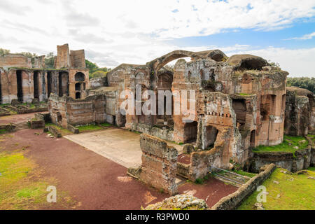 Italien, Latium, Tivoli. Die Hadriansvilla, UNESCO-Weltkulturerbe. Die Grand Thermae (Grandi Terme) Ruinen. Stockfoto