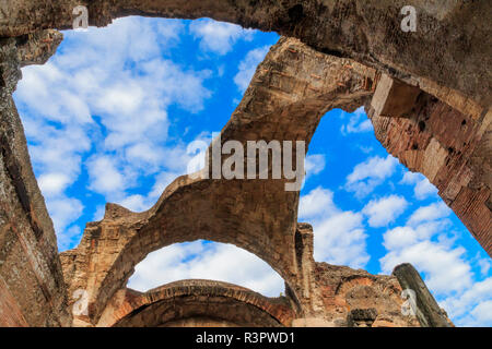 Italien, Latium, Tivoli. Die Hadriansvilla, UNESCO-Weltkulturerbe. Die Grand Thermae (Grandi Terme) Ruinen. Stockfoto