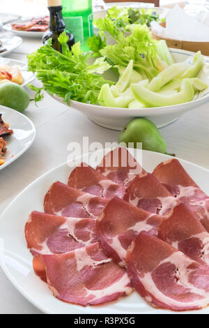 Essen, Masseria Aprile, Locorotundo, Italien Stockfoto